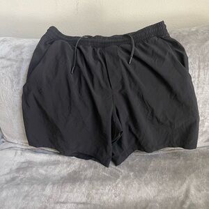 Lululemon Men’s Short (size XL)